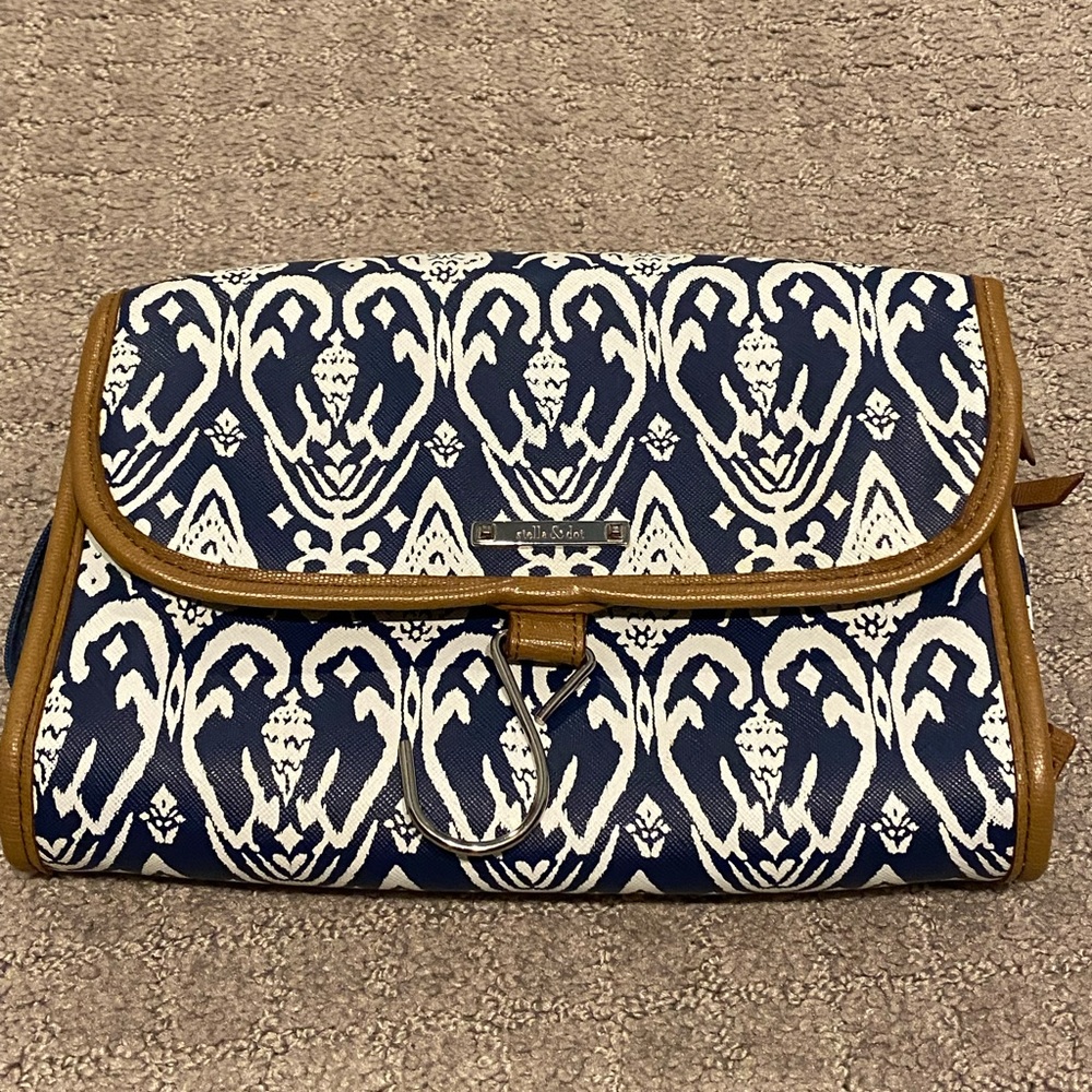 Travel bag for accessories